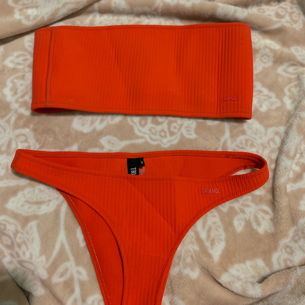 Triangl strapless bikini orange